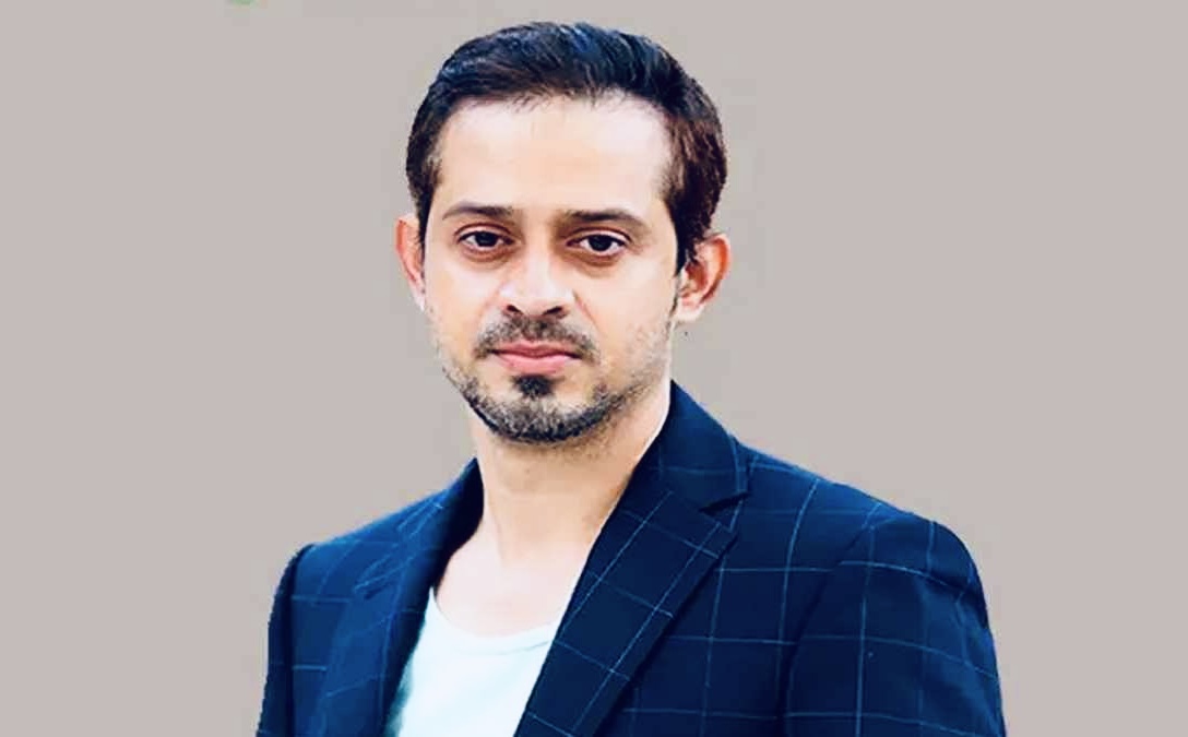 ইলিয়াস হোসেনের অন্য পেজটিও মেটা থেকে রিমুভ